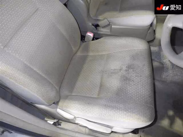 TOYOTA RAUM