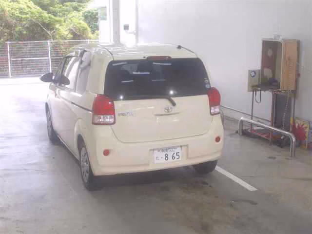 TOYOTA PORTE