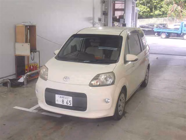 TOYOTA PORTE
