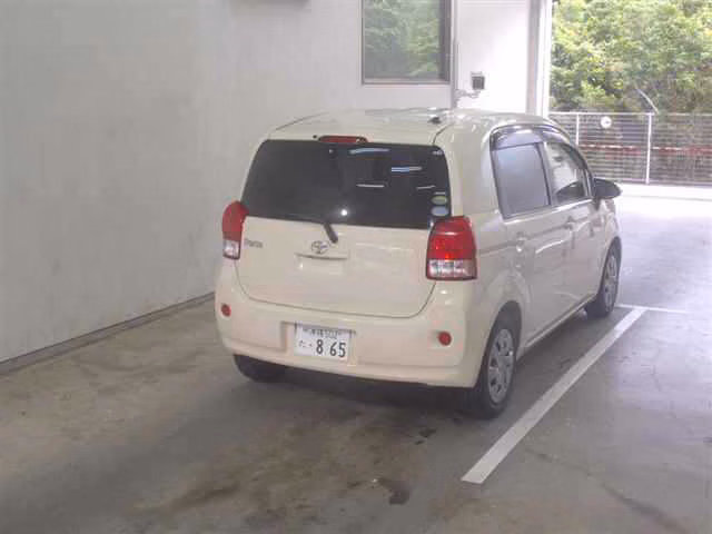 TOYOTA PORTE