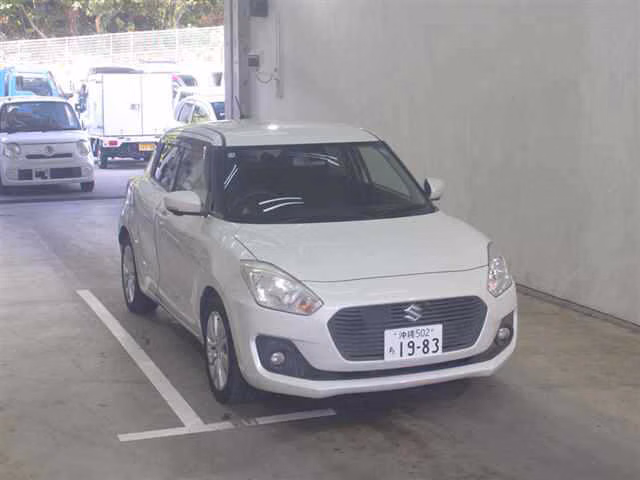 SUZUKI SWIFT