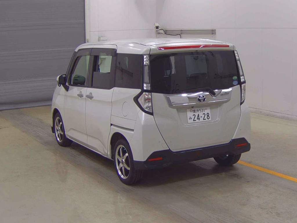 TOYOTA TANK