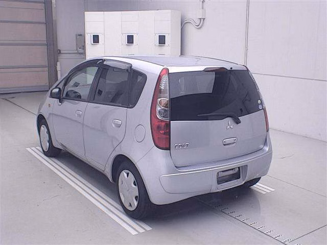 MITSUBISHI COLT