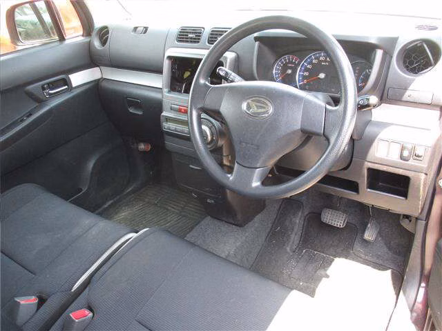 DAIHATSU MOVE CONTE