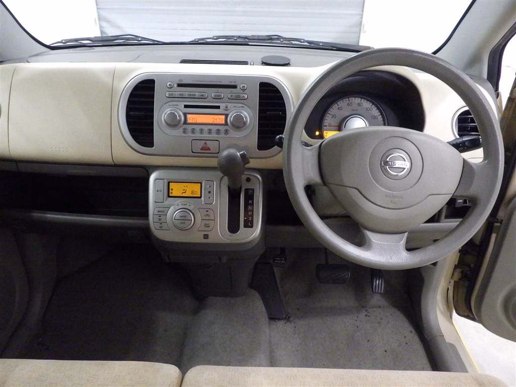 NISSAN MOCO