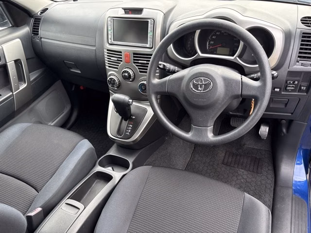 TOYOTA RUSH