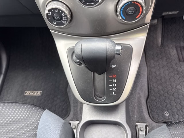 TOYOTA RUSH