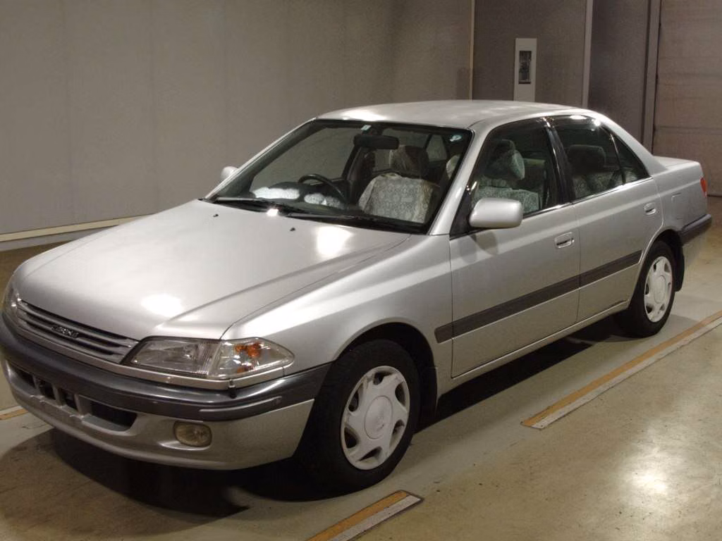 TOYOTA CARINA