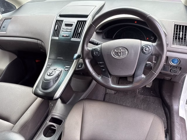 TOYOTA SAI