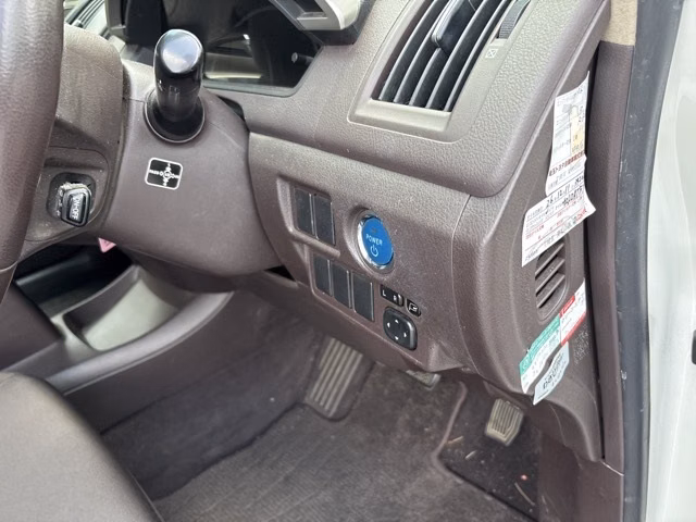 TOYOTA SAI