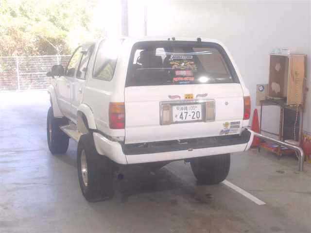 TOYOTA HILUX SURF