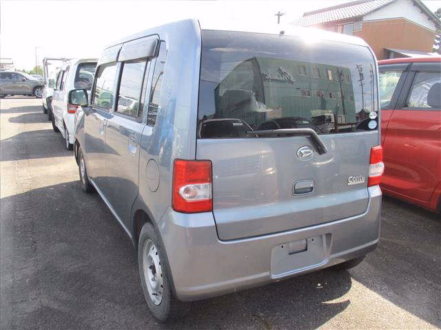 DAIHATSU MOVE CONTE