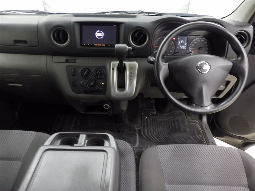 NISSAN NV350 CARAVAN