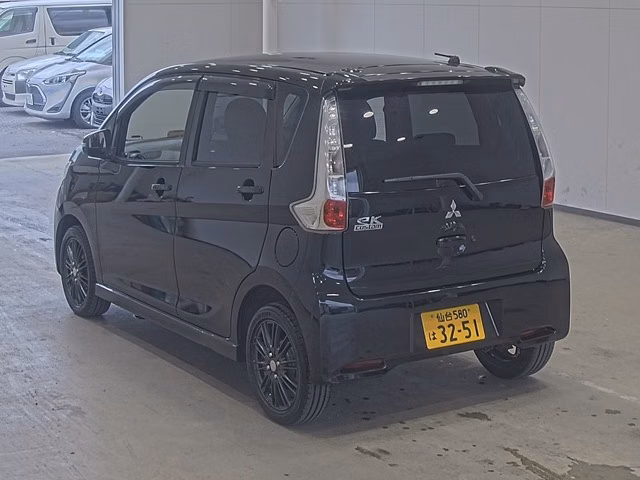 MITSUBISHI EK CUSTOM