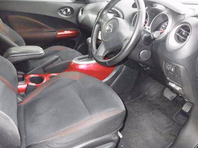 NISSAN JUKE