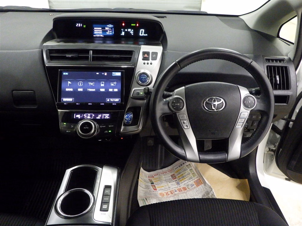 TOYOTA PRIUS ALPHA