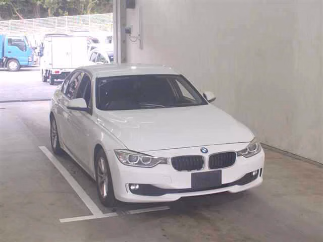 BMW 3-SERIES