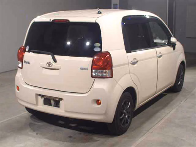 TOYOTA PORTE
