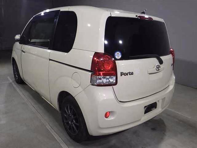 TOYOTA PORTE
