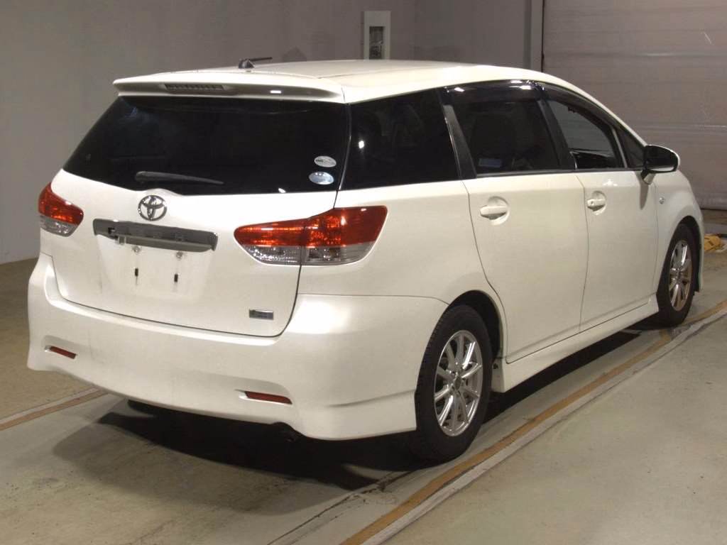 TOYOTA WISH