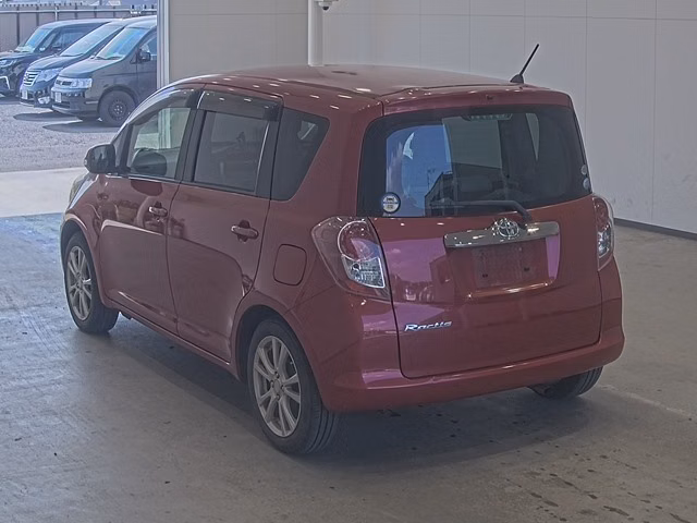 TOYOTA RACTIS