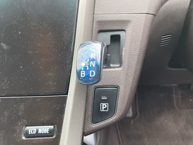 TOYOTA SAI