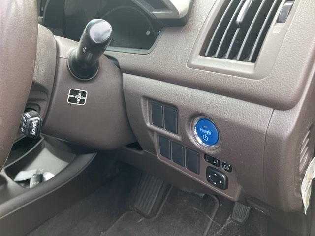 TOYOTA SAI