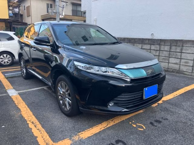 TOYOTA HARRIER