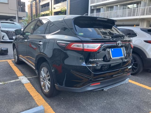 TOYOTA HARRIER