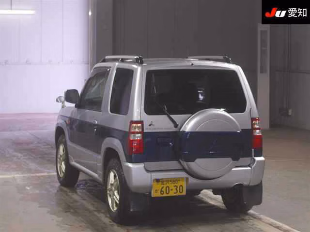 MITSUBISHI PAJERO MINI