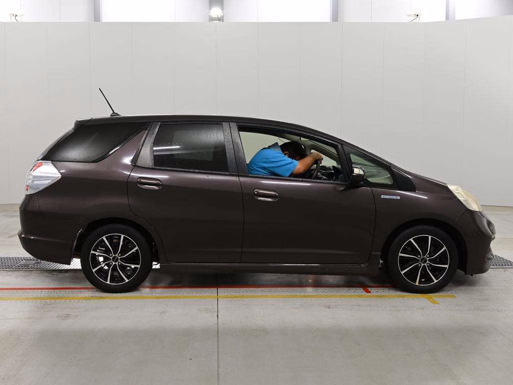 HONDA FIT SHUTTLE