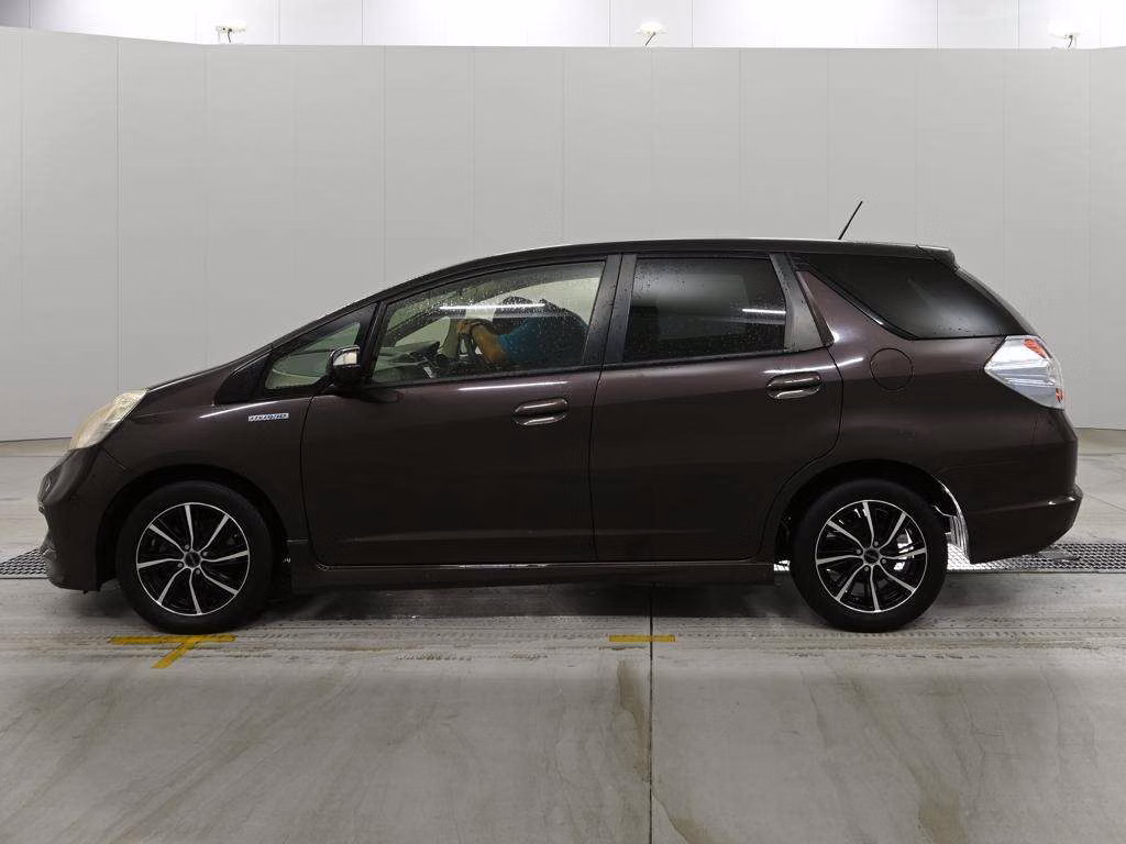 HONDA FIT SHUTTLE
