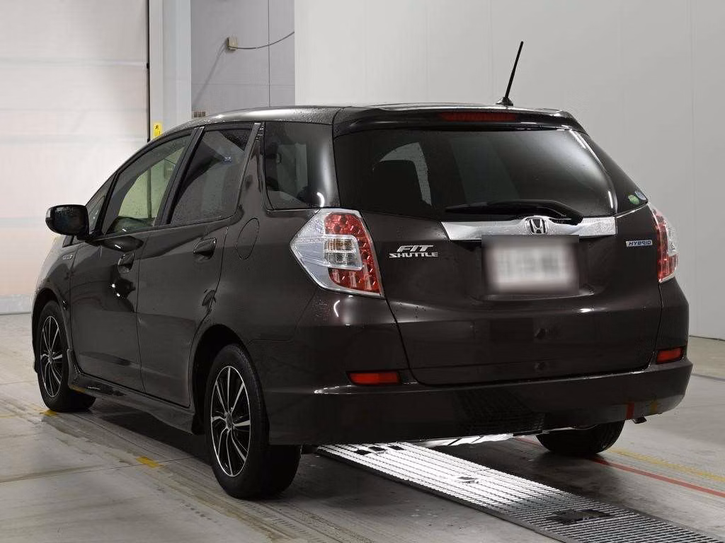 HONDA FIT SHUTTLE