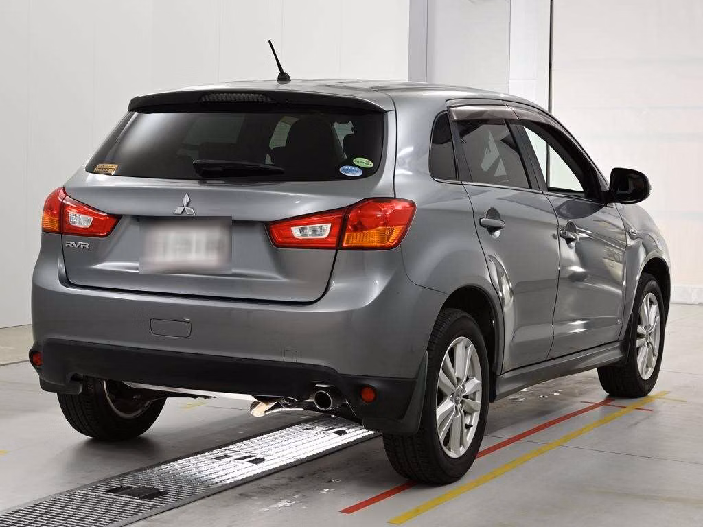 MITSUBISHI RVR