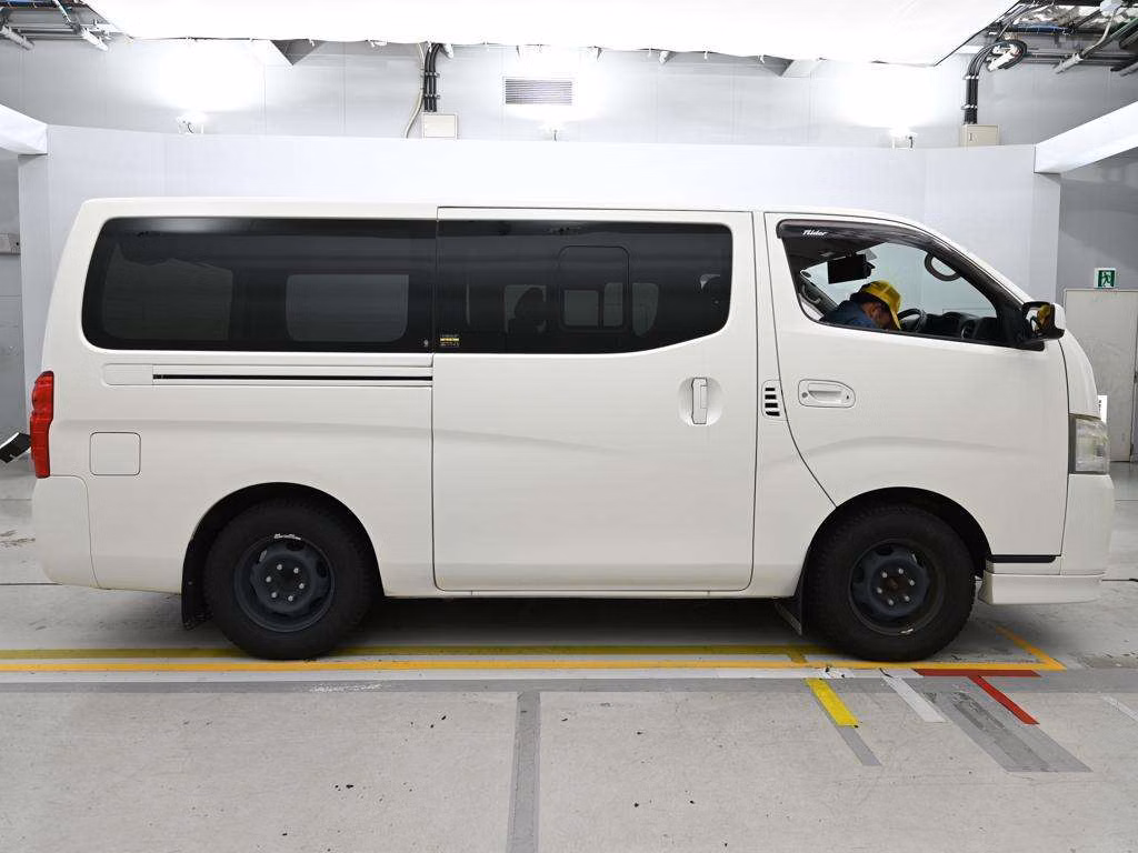 NISSAN NV350 CARAVAN