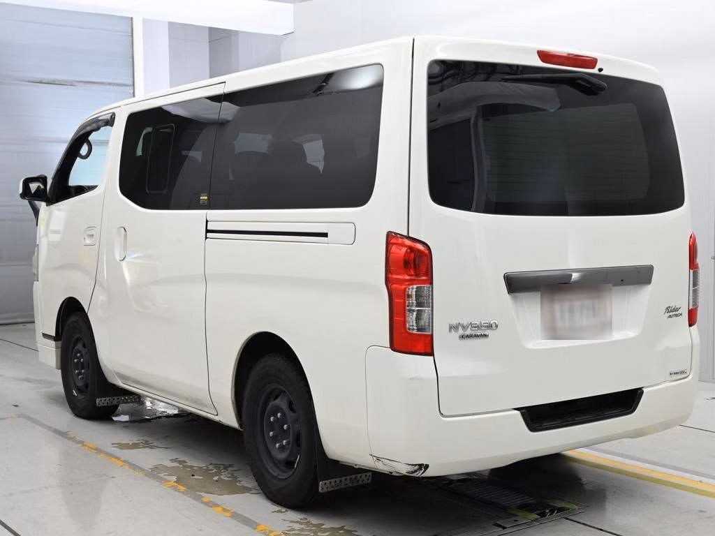 NISSAN NV350 CARAVAN