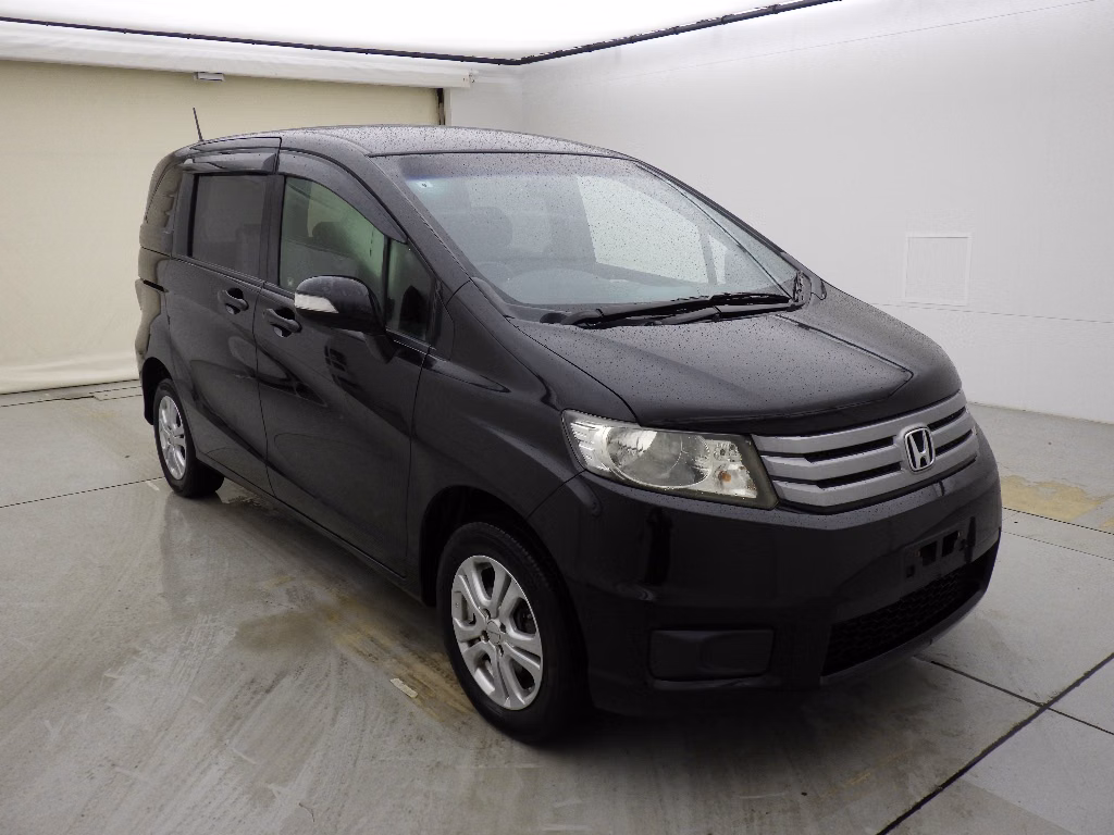 HONDA FREED SPIKE