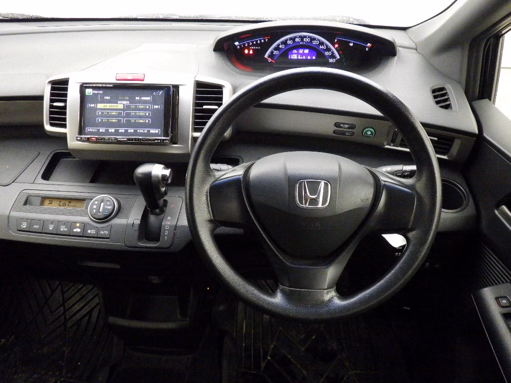 HONDA FREED SPIKE