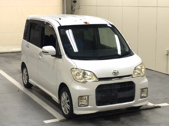 DAIHATSU TANTO EXE