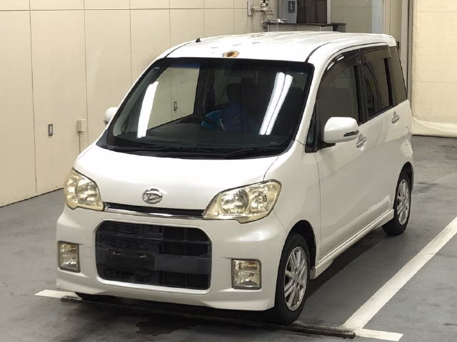 DAIHATSU TANTO EXE