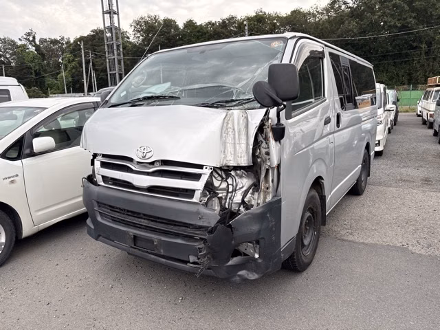 TOYOTA REGIUS ACE