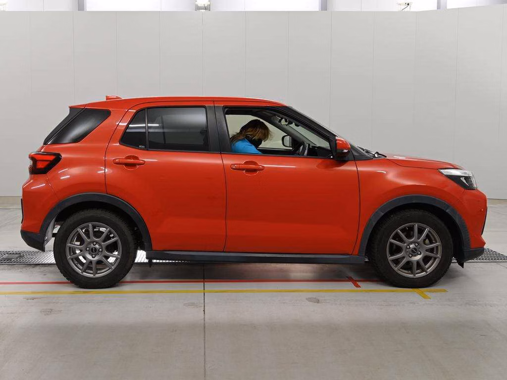 DAIHATSU ROCKY
