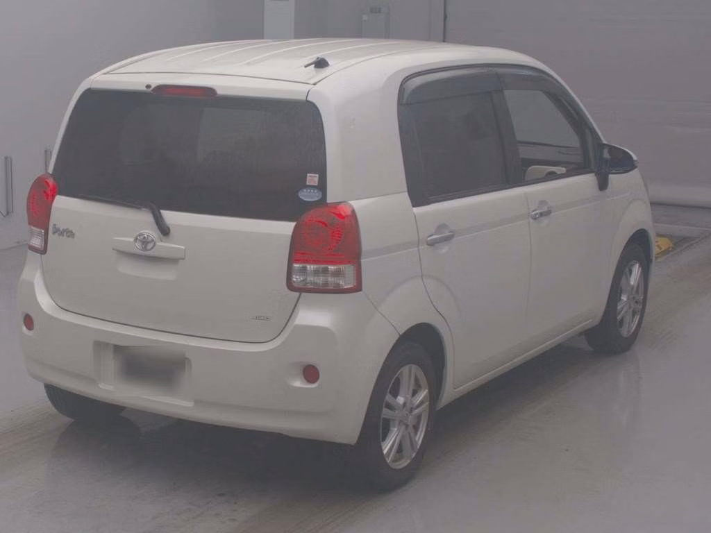 TOYOTA PORTE
