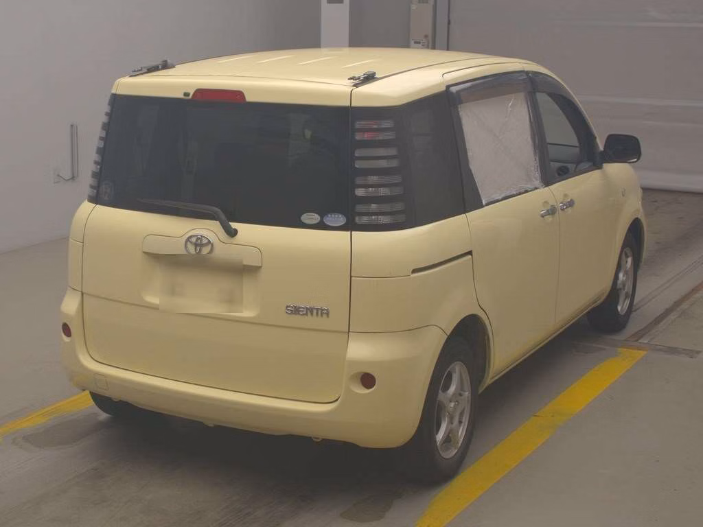 TOYOTA SIENTA
