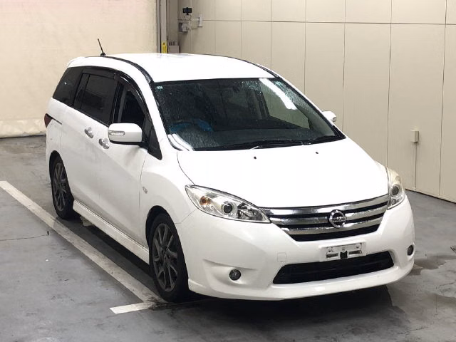 NISSAN LAFESTA