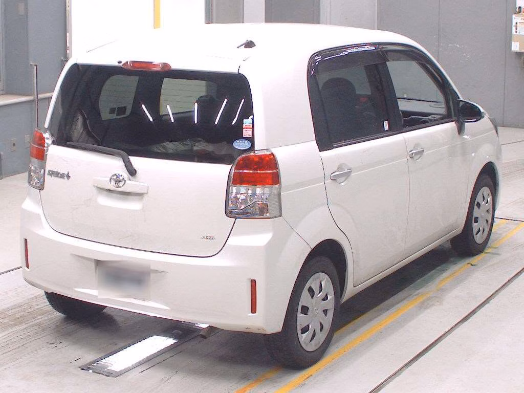 TOYOTA SPADE