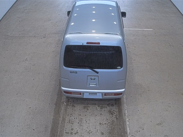 TOYOTA PIXIS VAN