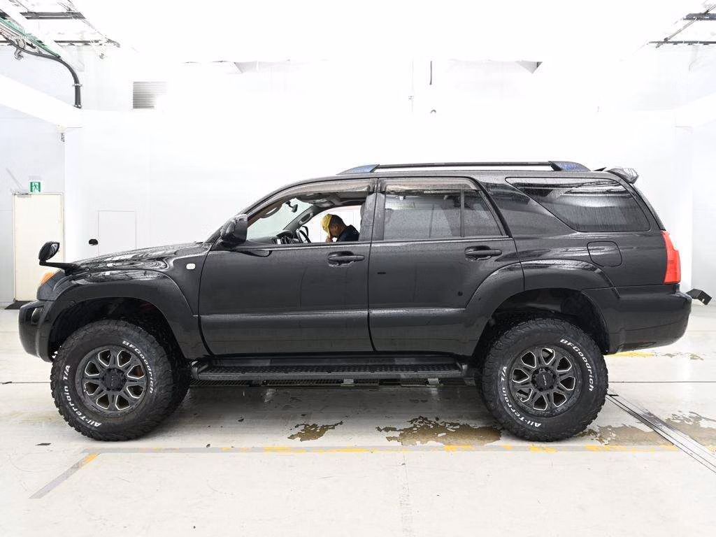 TOYOTA HILUX SURF