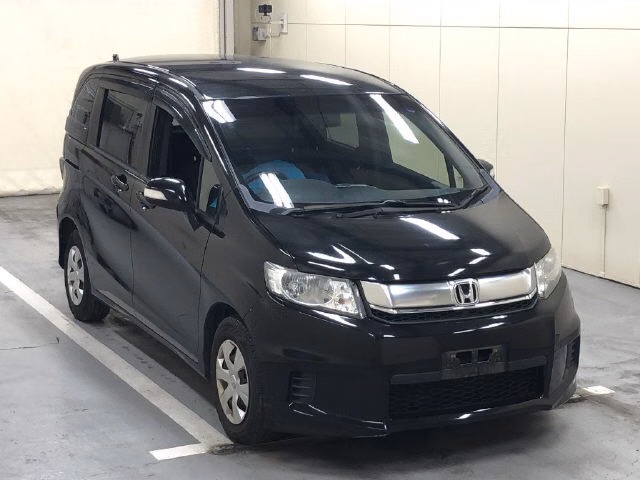 Honda Freed Spike