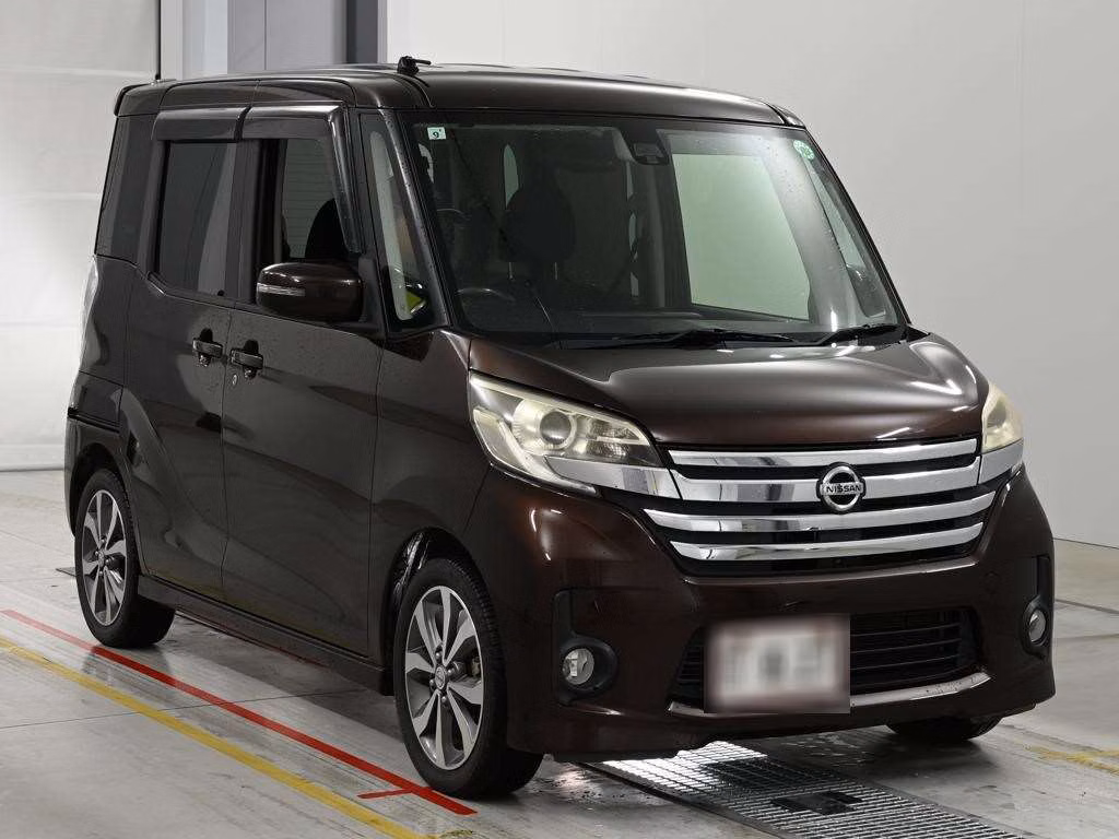 NISSAN DAYZ ROOX